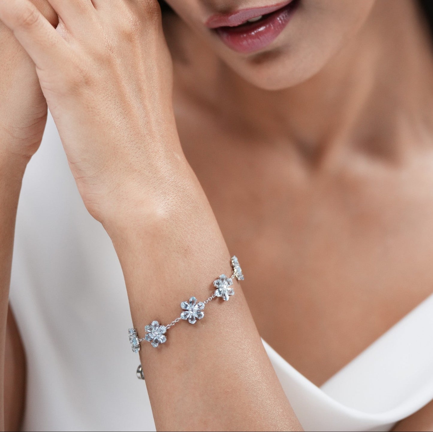 Bloom 925 Silver Sky Blue Topaz Bracelet Set