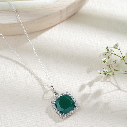 Halo Box Green Onyx Pendant with Chain