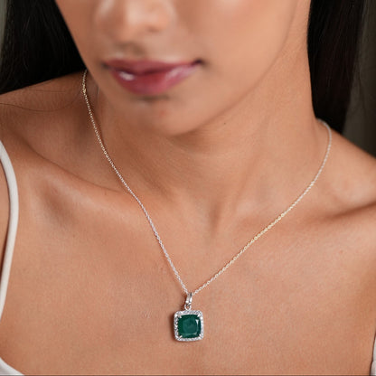Halo Box Green Onyx Pendant with Chain