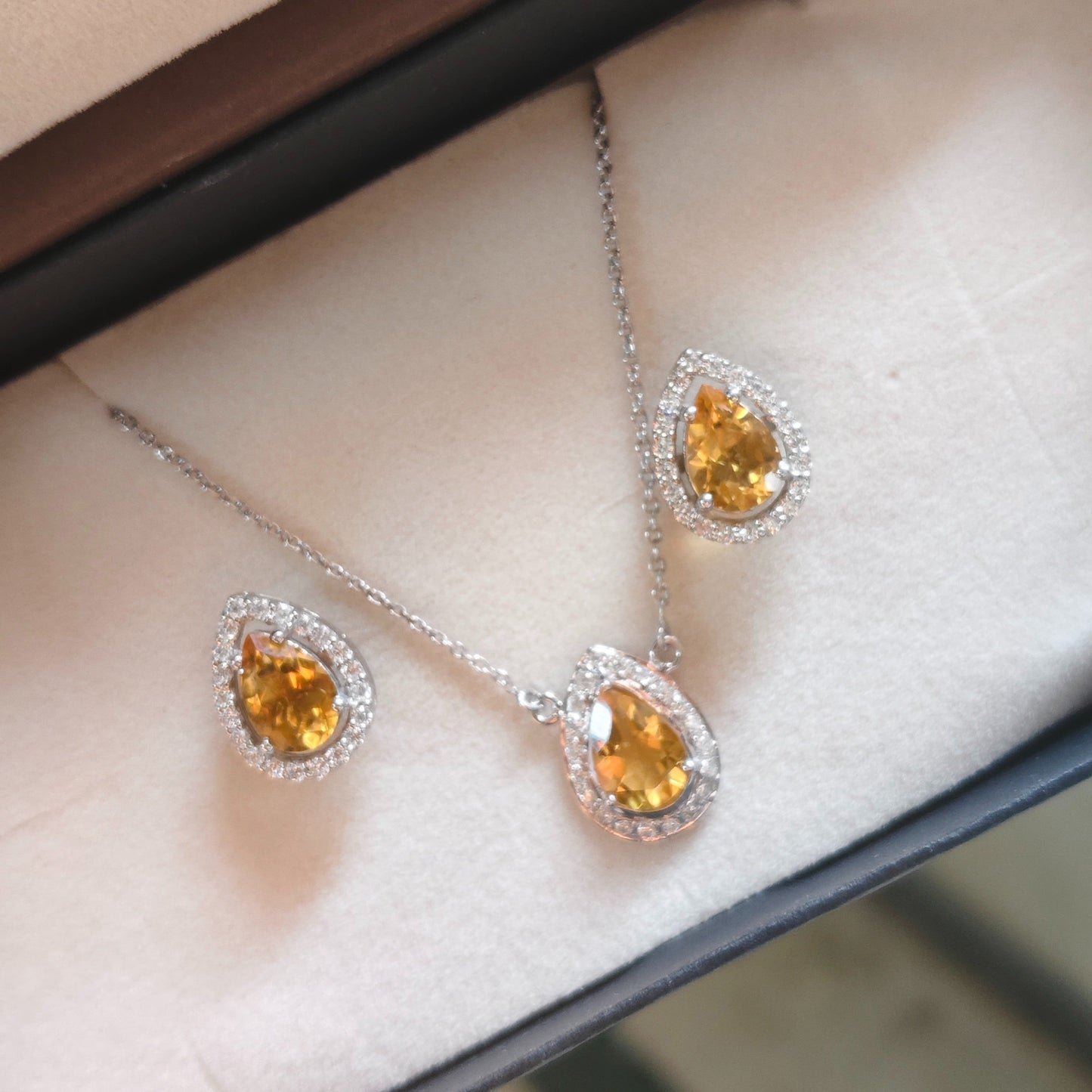 Pear of joy Citrine Pendant and Earring Set