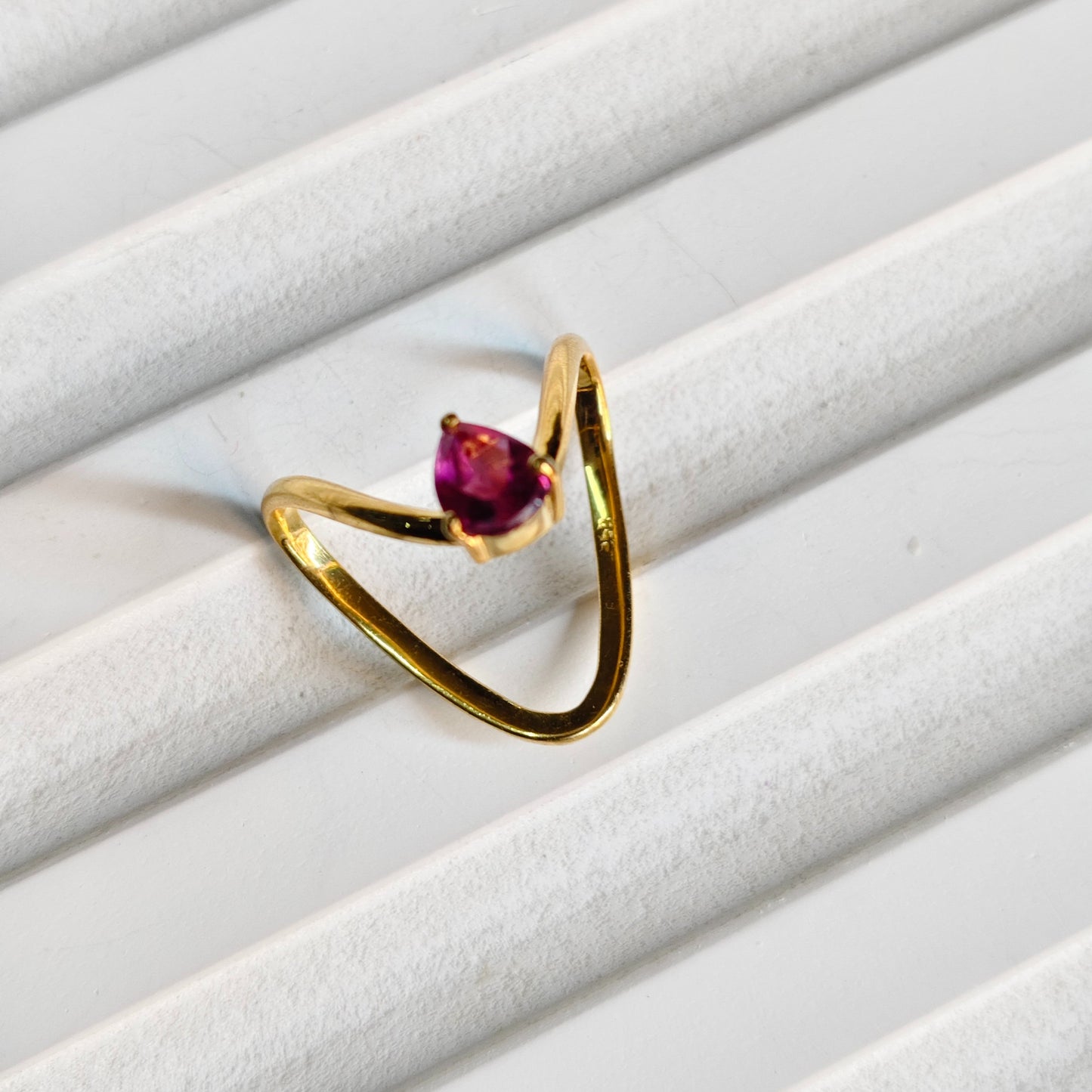 Vanki ring in pink tourmaline