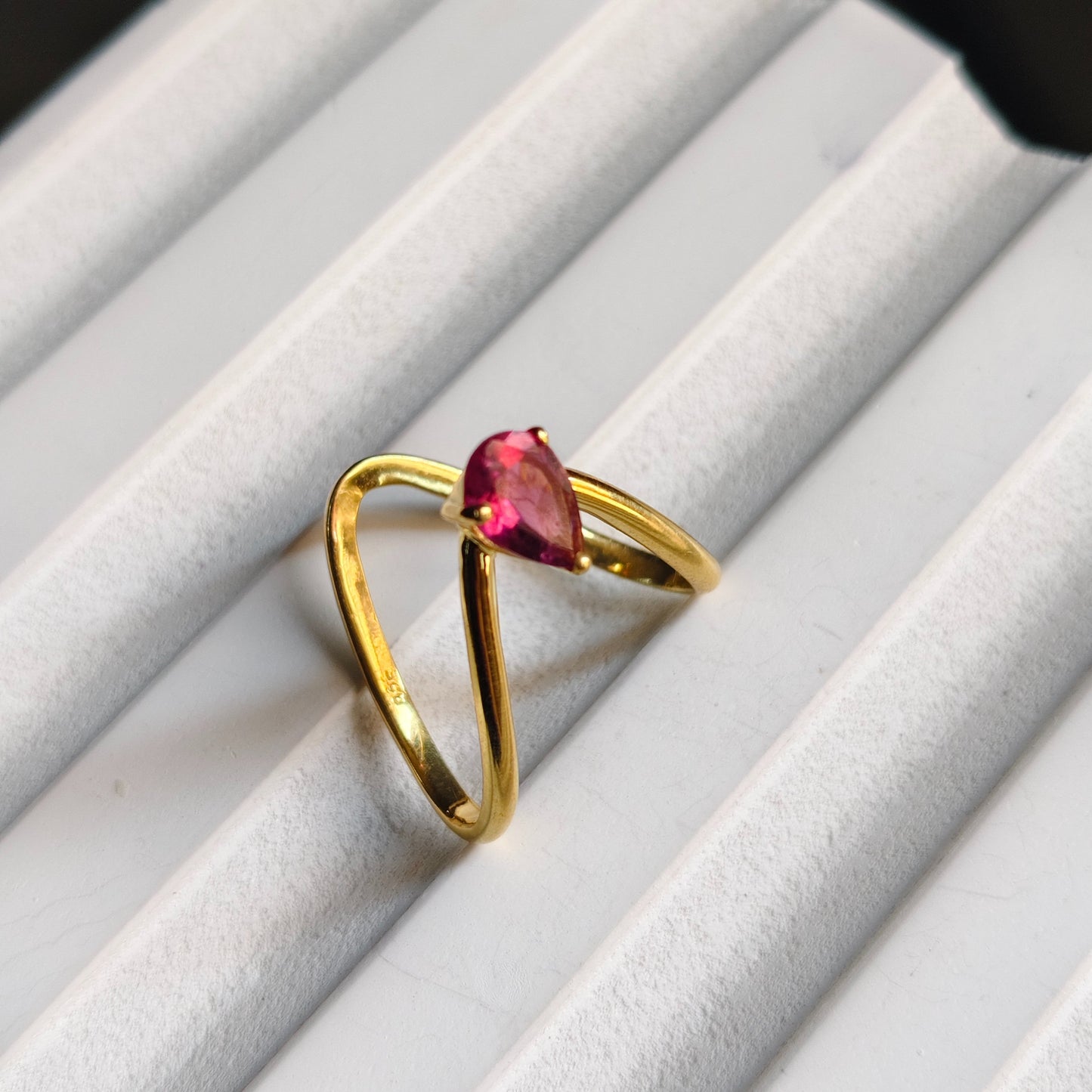 Vanki ring in pink tourmaline