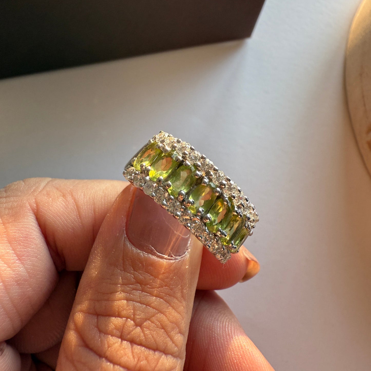 Twinkling Peridot Silver Ring