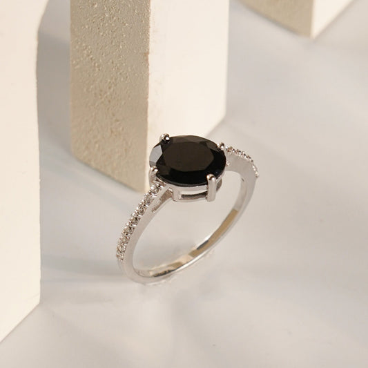 Oval Mist Natural Black Onyx Ring