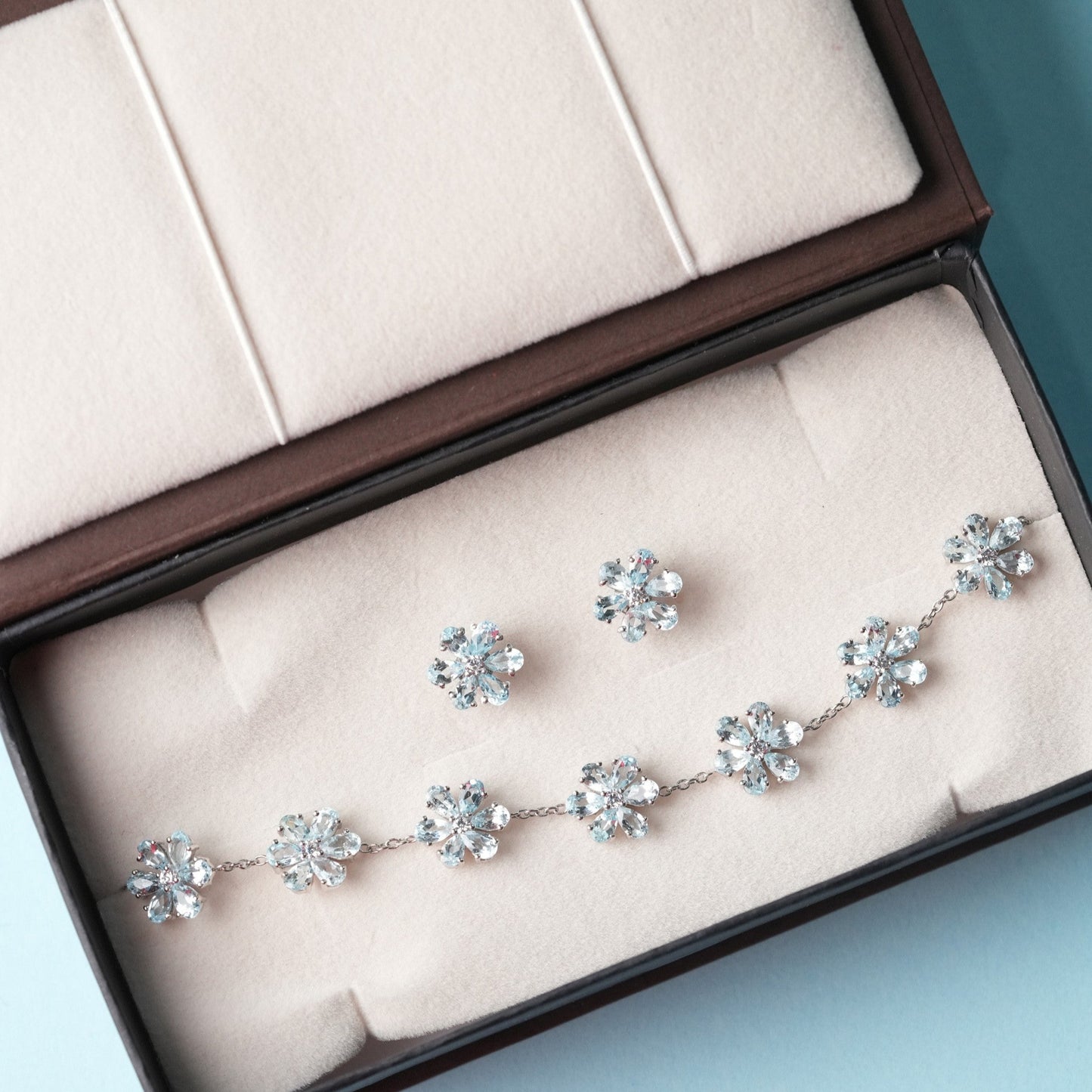 Bloom 925 Silver Sky Blue Topaz Bracelet Set