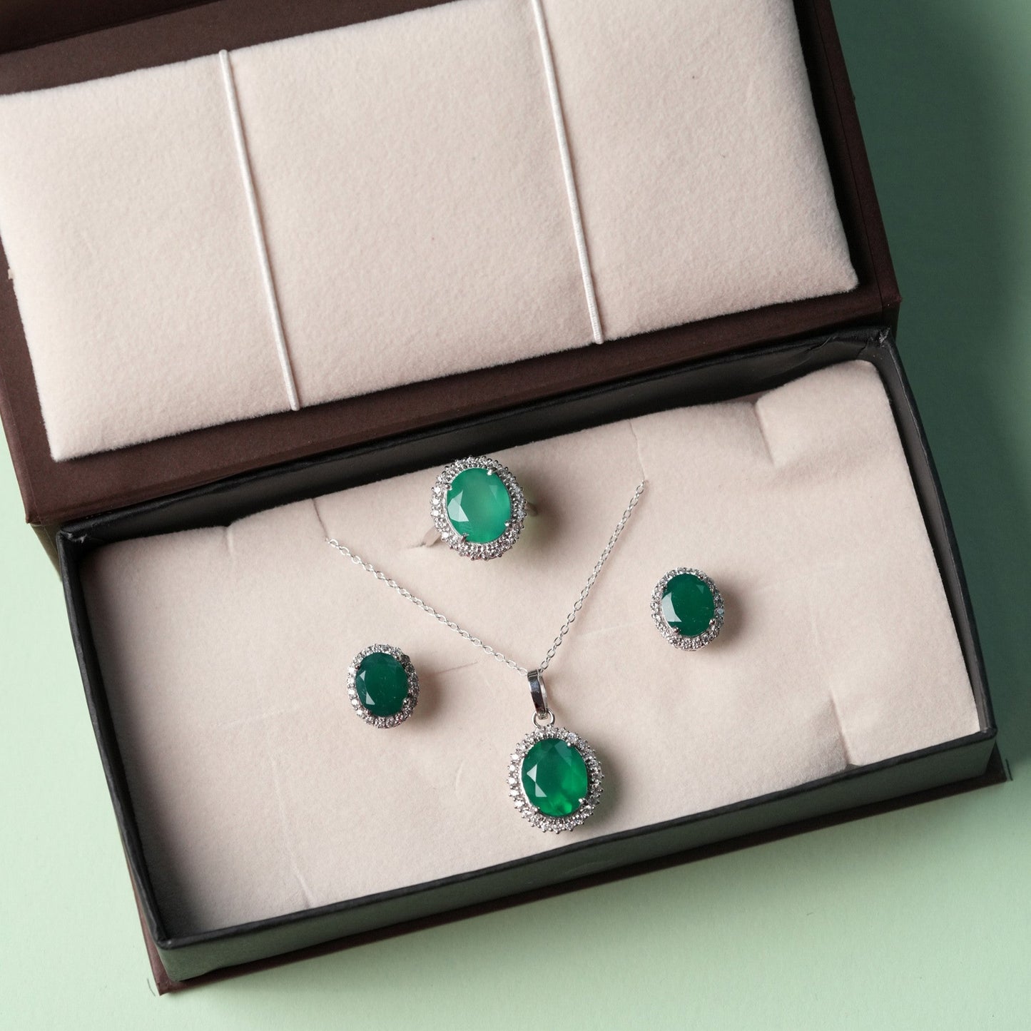 Oval Green Onyx 925 Sterling Silver Jewelry Set