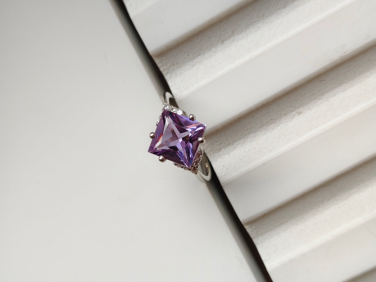Purplette Square Amethyst Silver Ring