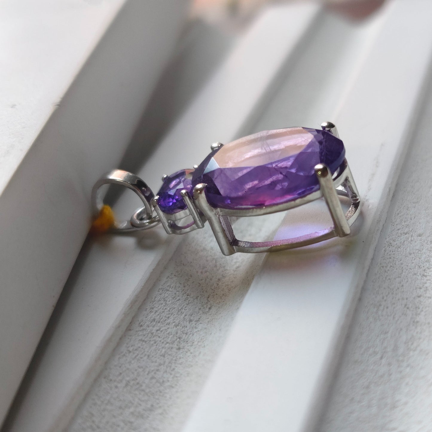 Dual Glow Natural Amethyst pendant with Chain