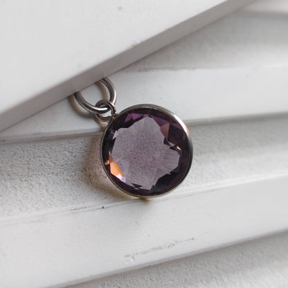 Circa Charm Amethyst Pendant With Chain