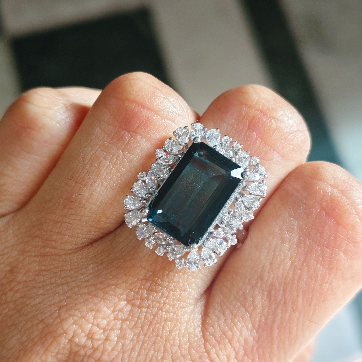 Halo Majesty London Blue Topaz Ring