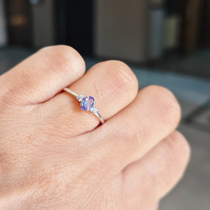 VertiOval Natural Tanzanite Silver Ring