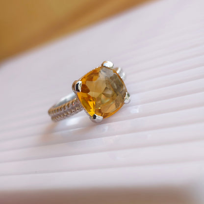 Citrine Crest Raided Band Ring