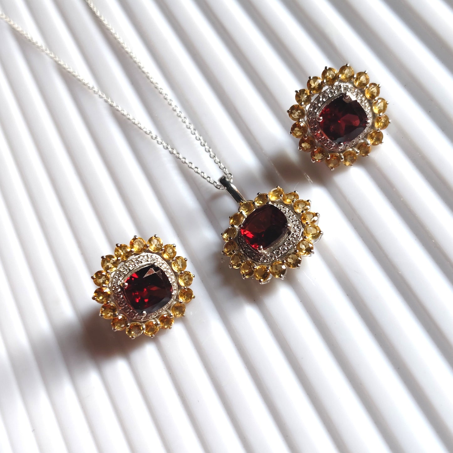 Bloom Royale Natural Garnet and Citrine Set