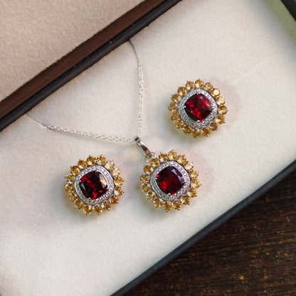 Bloom Royale Natural Garnet and Citrine Set