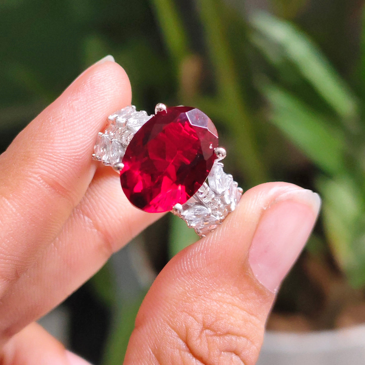 Crimson 7 carats Natural Garnet Ring