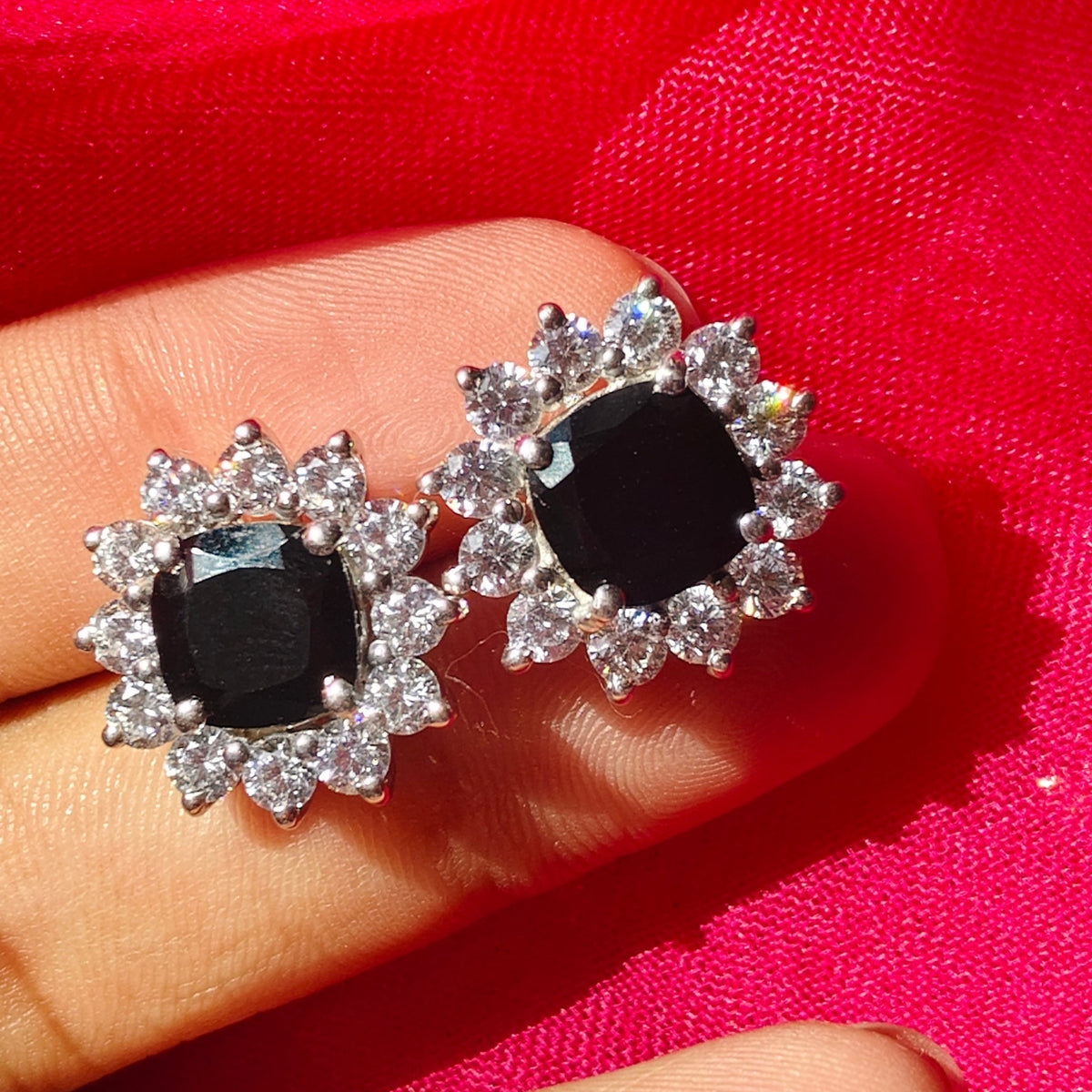 'Bloom' Natural Black Onyx 925 Silver Studs