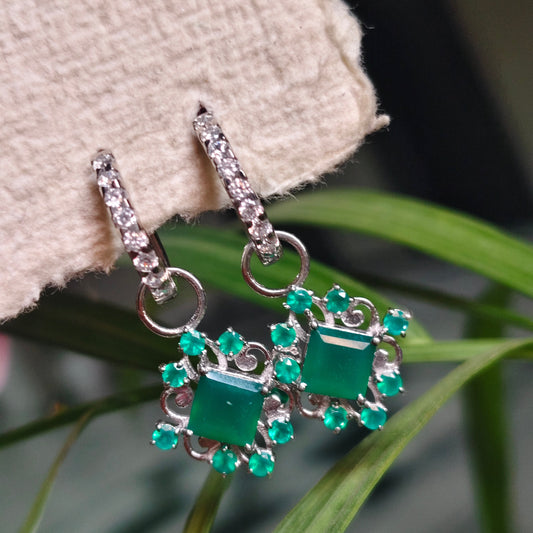 'Clover Petals' Green Onyx Silver Hoop Earrings