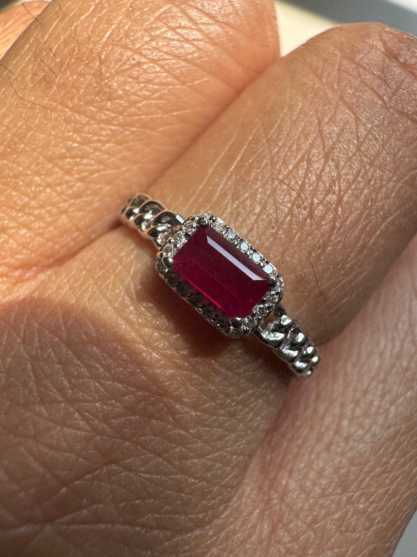 Crimson Chain Ruby Gold Ring
