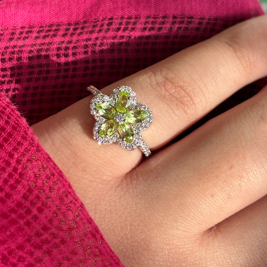 'Bloom Halo' Peridot Petals Gemstone Ring
