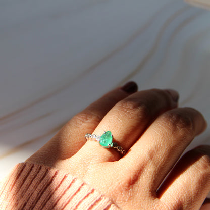 Dewdrop Muse Emerald Ring