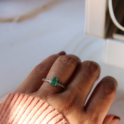 Dewdrop Muse Emerald Ring