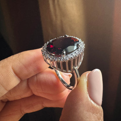 9 Carats Natural Garnet Ring