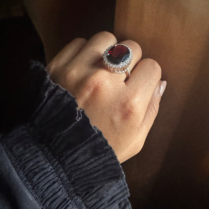 9 Carats Natural Garnet Ring