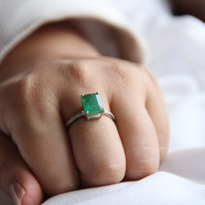 Modern Muse Natural Emerald Ring