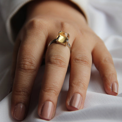 Sugarloaf Citrine Gemstone Ring