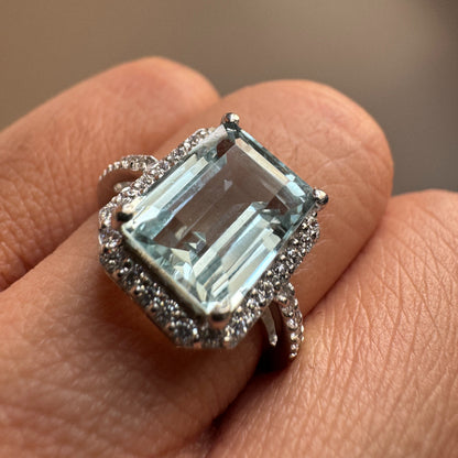 Skylite Natural Aquamarine Ring