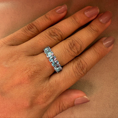 Graceful Curve Swiss Blue Topaz Ring