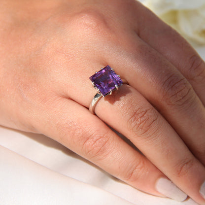 Purplette Square Amethyst Silver Ring