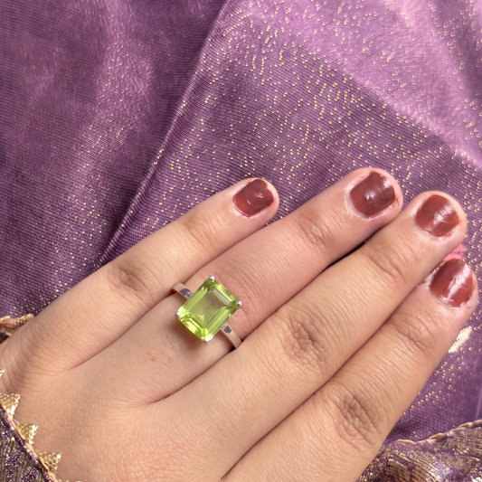 'Raw Allure' 4 Carats Natural Peridot Ring