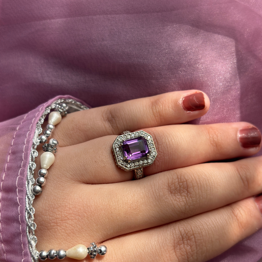 'Violet Deco' Natural Amethyst Ring