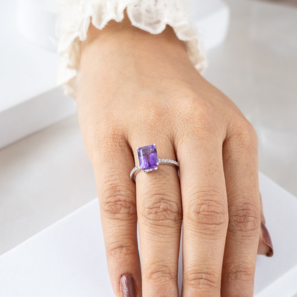 Modern Muse Amethyst Ring – The Jaipur Tradition
